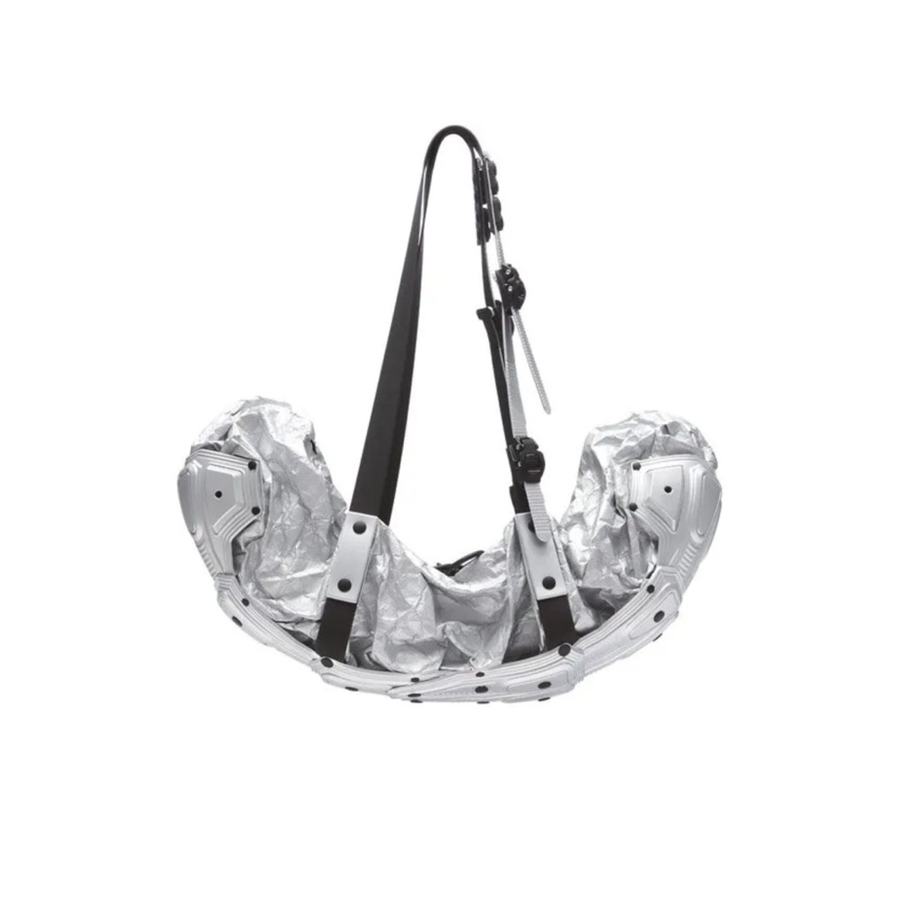 Innerraum Polyurethane baguette bag in silver